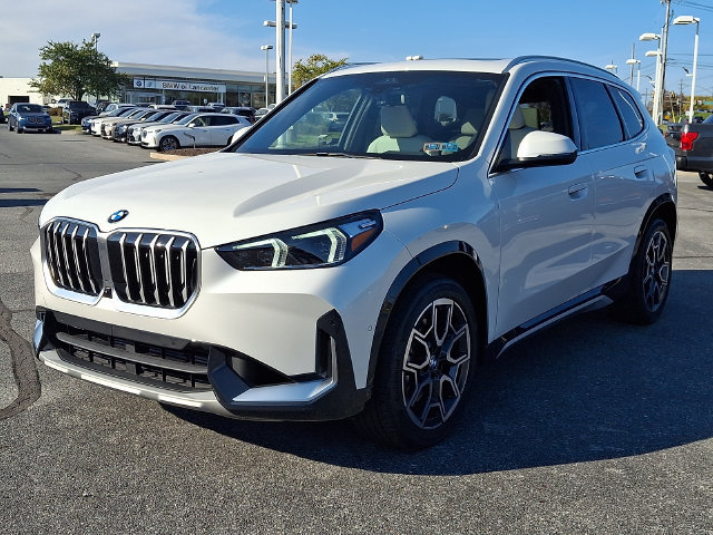 Used 2026 BMW X1 xDrive28i w/ Technology Package AWD/4WD image 4