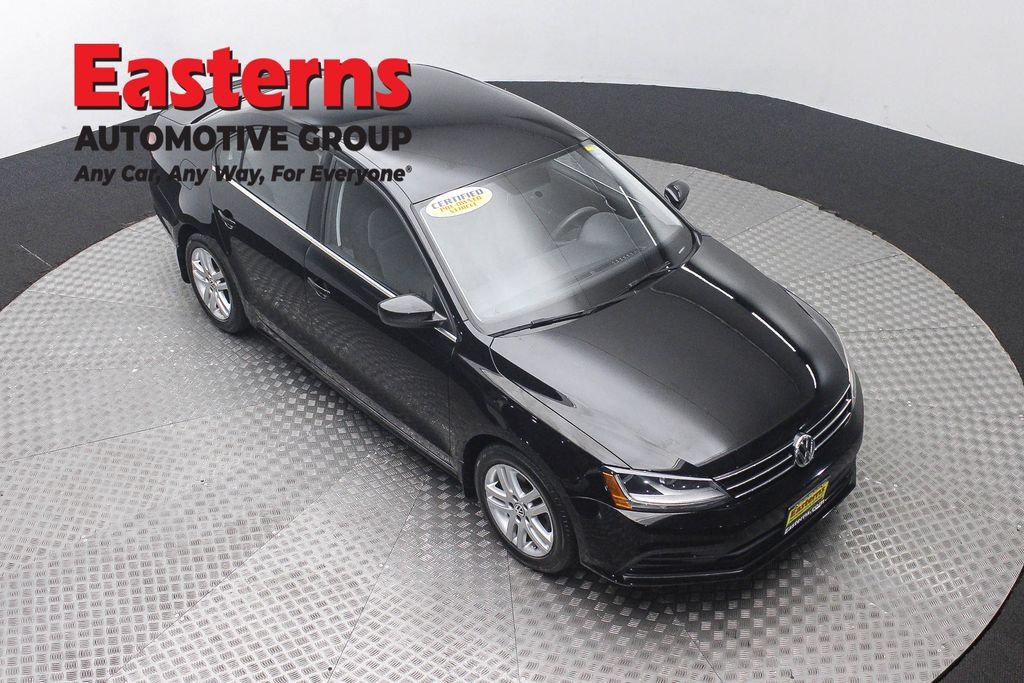 Used 2017 Volkswagen Jetta S w/ Jetta S Cold Weather Package FWD image 3
