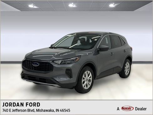 Used 2023 Ford Escape Active w/ Tech Pack #1 AWD/4WD image 1