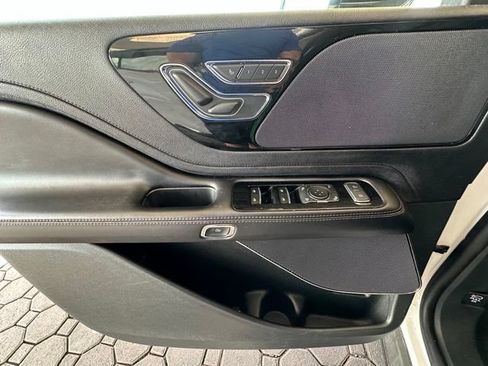 Certified 2023 Lincoln Aviator AWD w/ Elements Package image 17