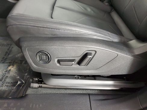 Certified 2022 Audi Q3 2.0T Premium w/ Convenience Package image 30