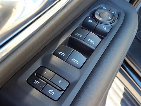 Certified 2024 Chevrolet Tahoe LT w/ Luxury Package image 18