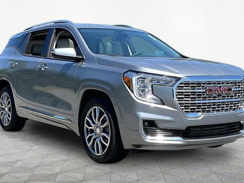 Used 2024 GMC Terrain Denali w/ Denali Premium Package AWD/4WD image 1