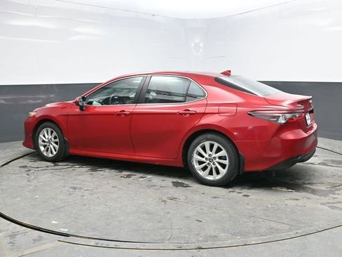 Used 2023 Toyota Camry LE image 4