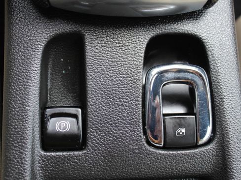 Used 2017 Buick Cascada Sport Touring image 9