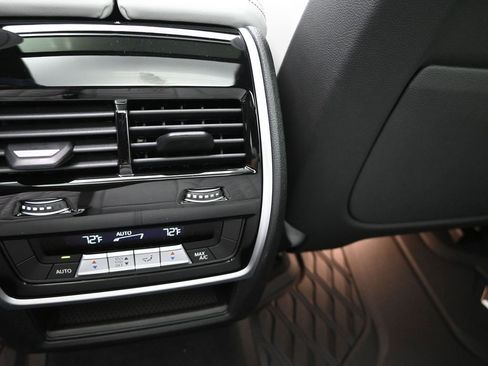 New 2026 BMW X5 sDrive40i image 18