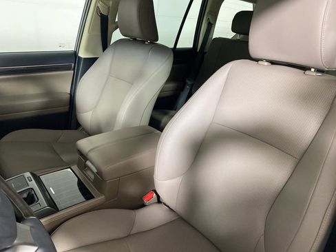 Certified 2023 Lexus GX 460 Premium w/ Premium Package image 12