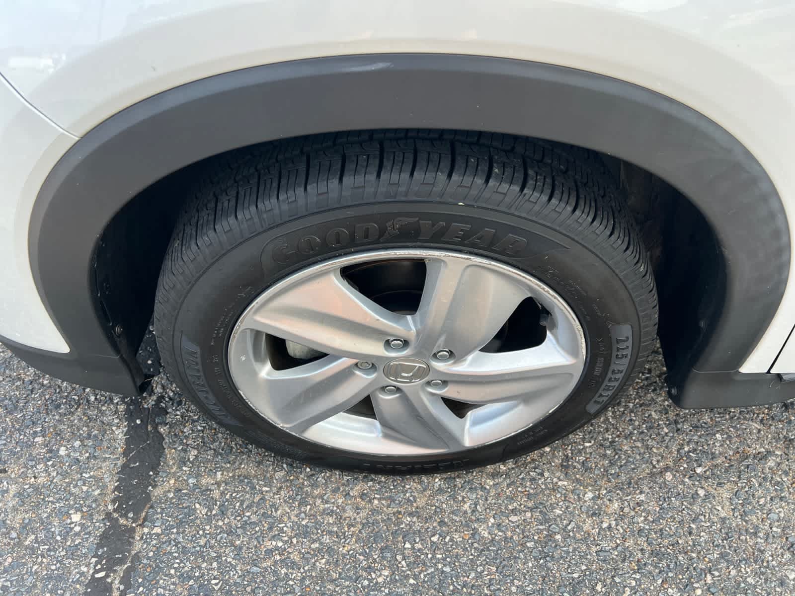 Used 2019 Honda HR-V EX-L image 10