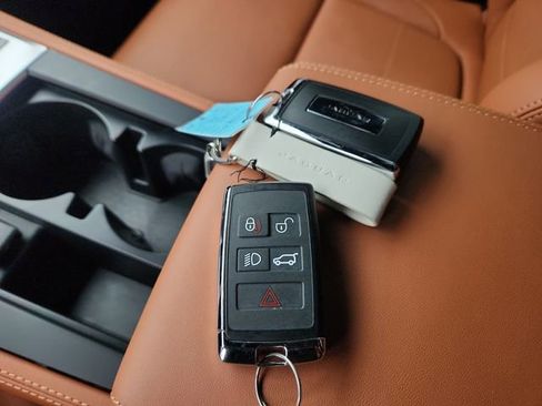 Used 2026 Jaguar F-PACE R-Dynamic S AWD/4WD image 48