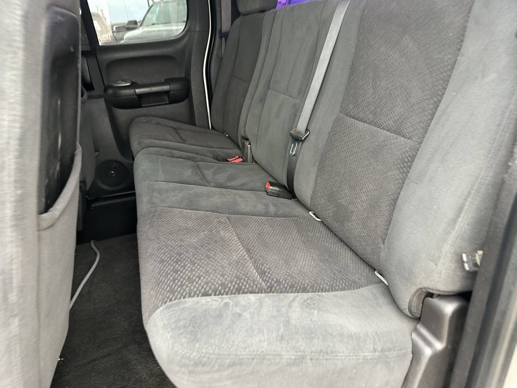 Used 2007 Chevrolet Silverado 1500 LT w/ 1LT Convenience Package RWD image 31
