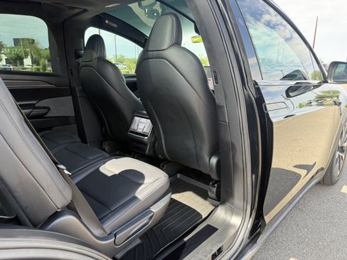 Used 2023 Tesla Model X AWD/4WD image 22