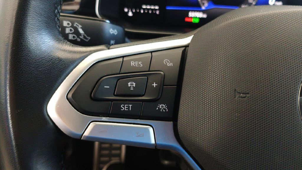 Used 2025 Volkswagen Jetta Sport FWD image 20