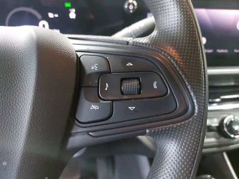 Used 2025 Buick Envista Preferred FWD image 17