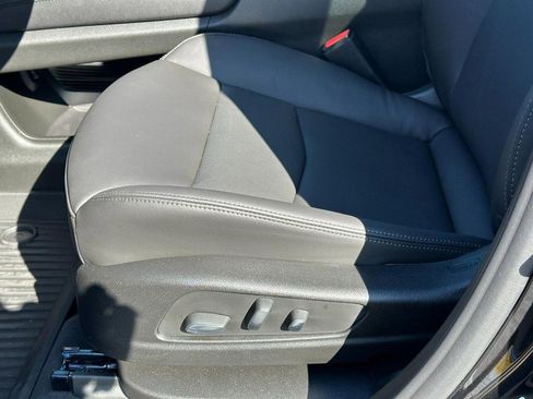 New 2025 Cadillac XT6 Sport w/ Technology Package image 18