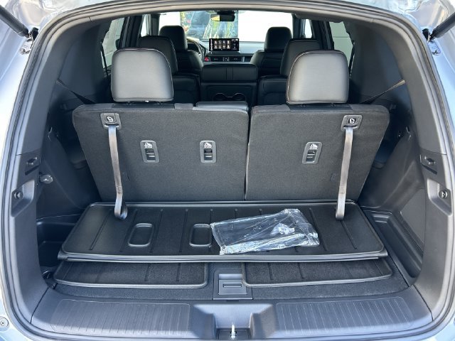 New 2026 Honda Pilot Black Edition image 10