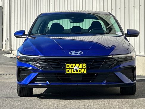 Used 2024 Hyundai Elantra SEL w/ Convenience Package image 9