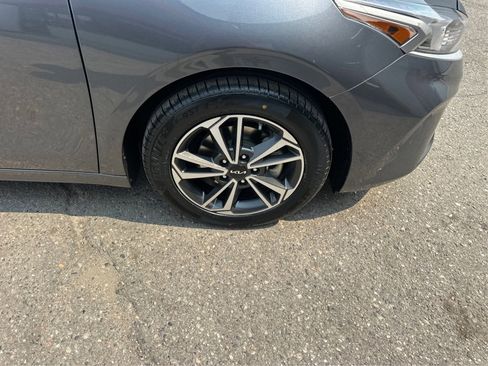 Used 2024 Kia Forte LXS w/ LXS Technology Package image 18