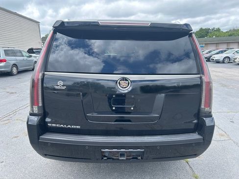 Used 2015 Cadillac Escalade Luxury AWD/4WD image 7