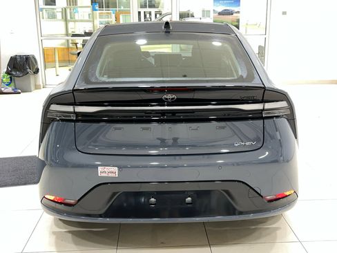 New 2026 Toyota Prius Plug-In Hybrid image 7