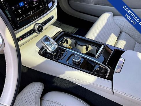 Certified 2024 Volvo S90 T8 Ultimate w/ Lounge Package image 18