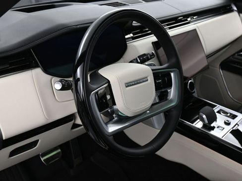 Used 2023 Land Rover Range Rover Autobiography image 19