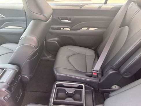 New 2026 Toyota Grand Highlander AWD image 21