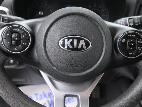 Used 2021 Kia Soul S FWD image 12