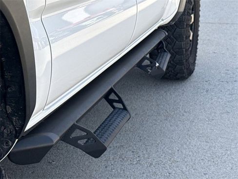 Used 2021 Toyota Tacoma TRD Off-Road image 10