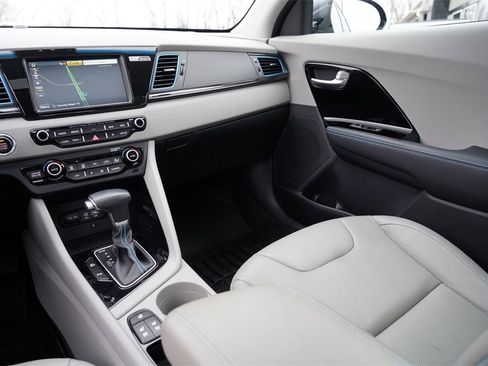 Used 2019 Kia Niro EX Premium w/ Sunroof Package image 21