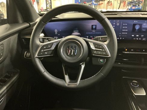 Certified 2025 Buick Enclave Preferred image 16