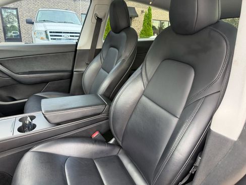 Used 2021 Tesla Model Y Performance AWD/4WD image 13