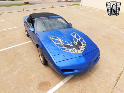 Used 1991 Pontiac Firebird Convertible image 6