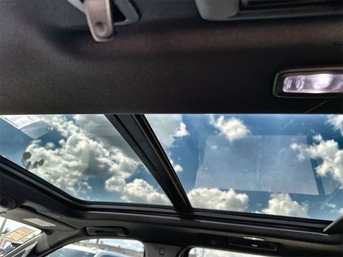 New 2026 GMC Yukon XL Denali image 19