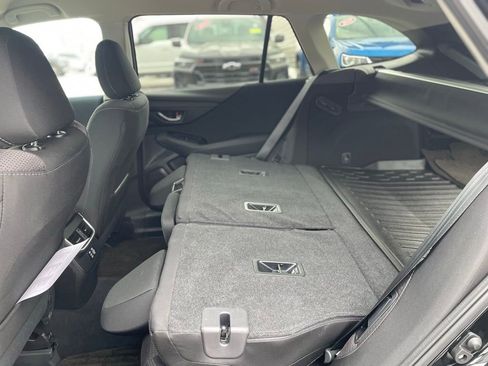 Used 2025 Subaru Outback Premium image 10