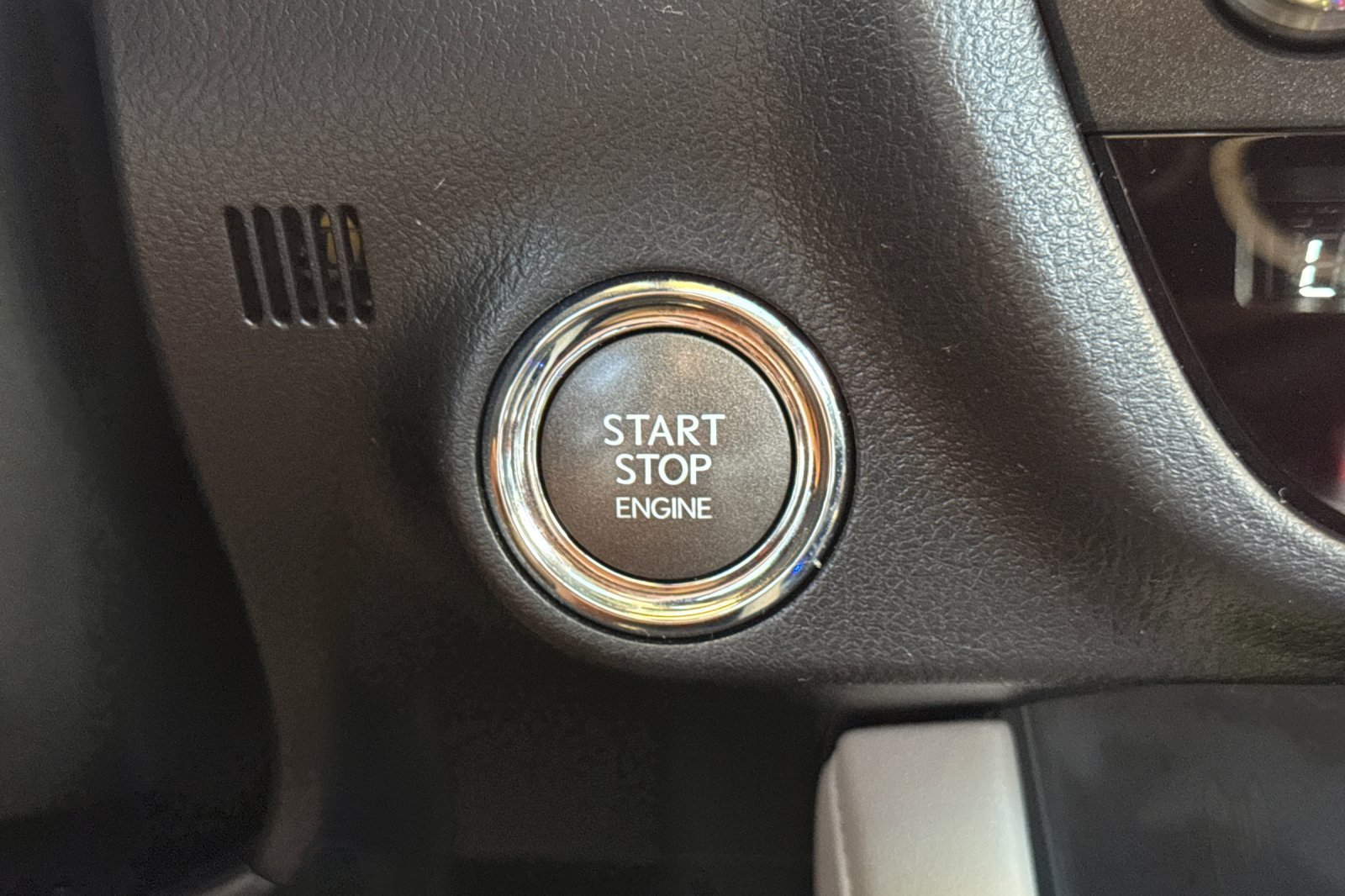 Used 2019 Lexus RX 350L FWD image 27