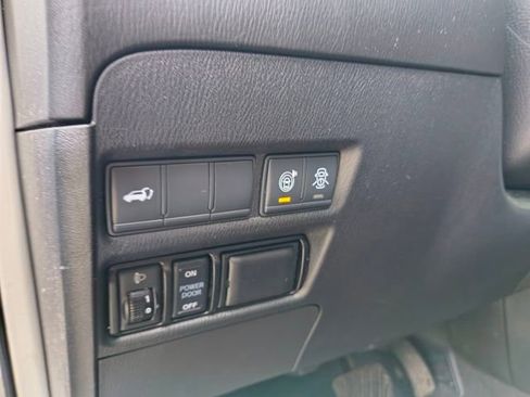 Used 2019 Nissan Armada SL w/ Premium Package image 20