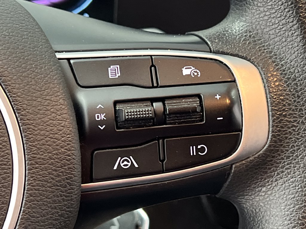 Used 2023 Kia Sportage LX FWD image 47