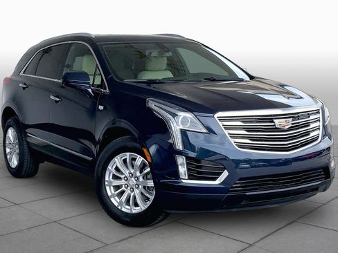 Used 2017 Cadillac XT5 FWD image 3