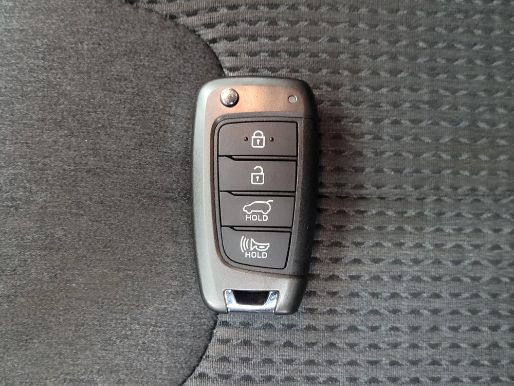 Used 2019 Hyundai Santa Fe SE AWD/4WD image 32