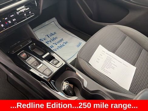 Used 2023 Chevrolet Bolt EUV LT w/ Comfort Package image 21