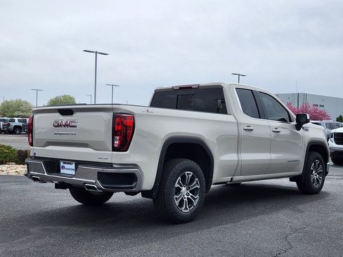 New 2026 GMC Sierra 1500 SLE AWD/4WD image 4
