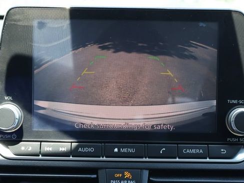 Used 2021 Nissan Altima 2.5 SV FWD image 11