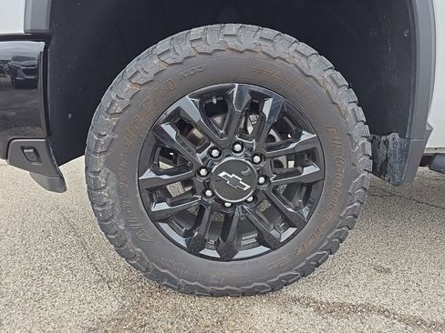 Used 2025 Chevrolet Silverado 2500 LT w/ Trail Boss Package image 12