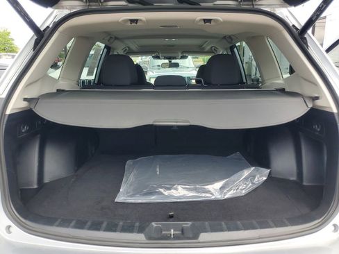 Used 2022 Subaru Forester Premium image 12