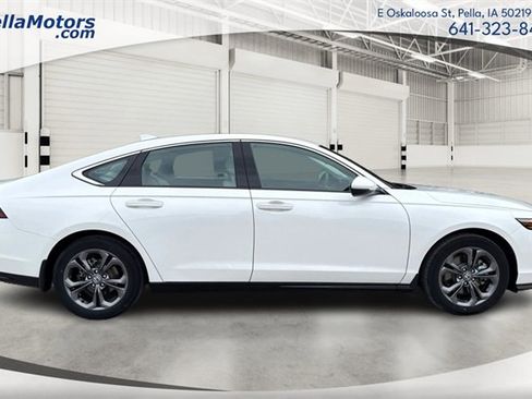 Used 2024 Honda Accord EX-L image 2