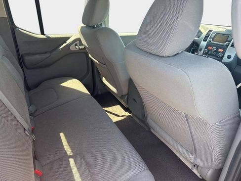 Certified 2016 Nissan Frontier SV w/ SV Value Truck Package image 14