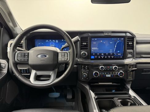 Used 2025 Ford F350 Lariat w/ Lariat Ultimate Package image 28