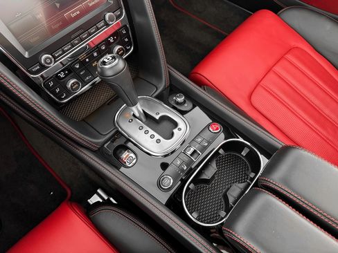 Used 2015 Bentley Continental GT image 25