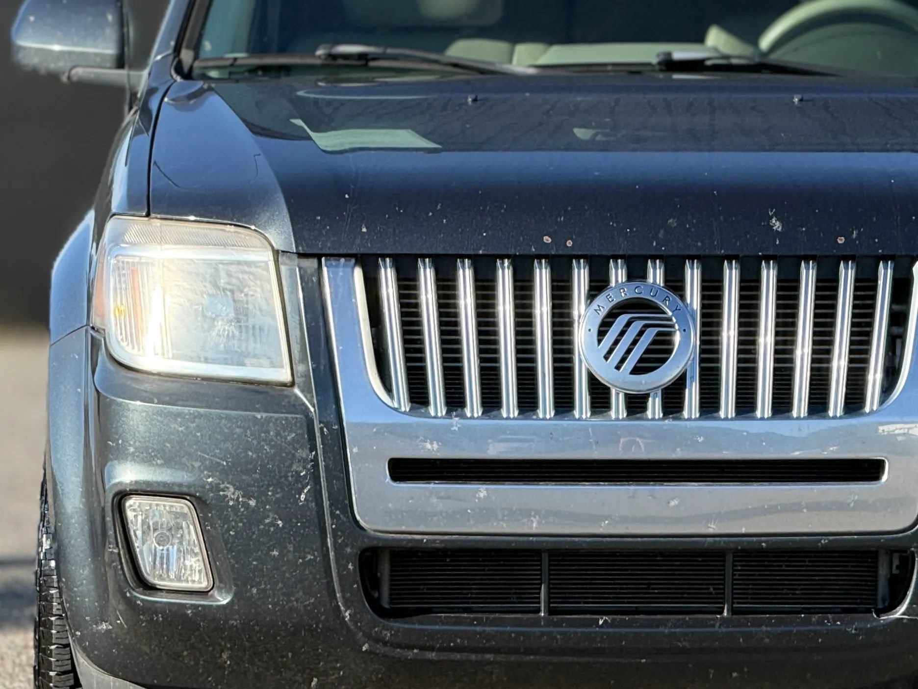 Used 2010 Mercury Mariner Premier FWD image 11