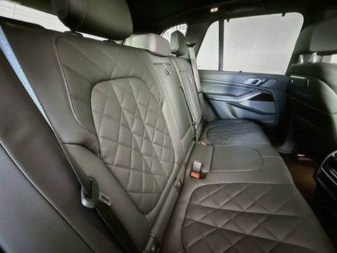 Used 2025 BMW X5 xDrive50e w/ Executive Package AWD/4WD image 29